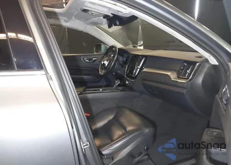 2019 Volvo Xc60 T6 Momentum from USA, damaged, VIN LYVA22RK4KB229432